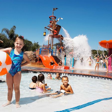 Howard Johnson By Wyndham Anaheim Hotel & Water Playground Ανέσεις φωτογραφία