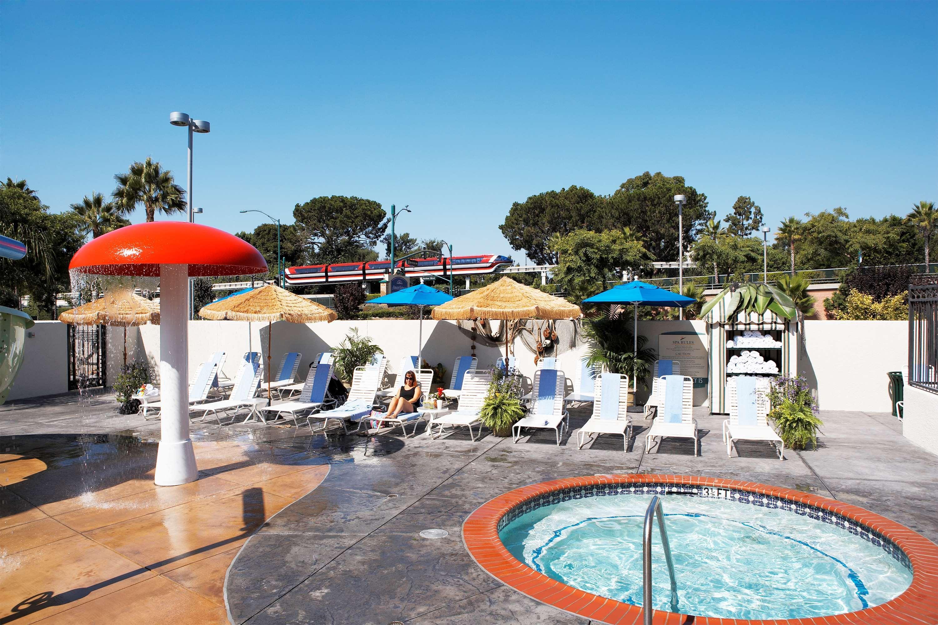 Howard Johnson By Wyndham Anaheim Hotel & Water Playground Εξωτερικό φωτογραφία