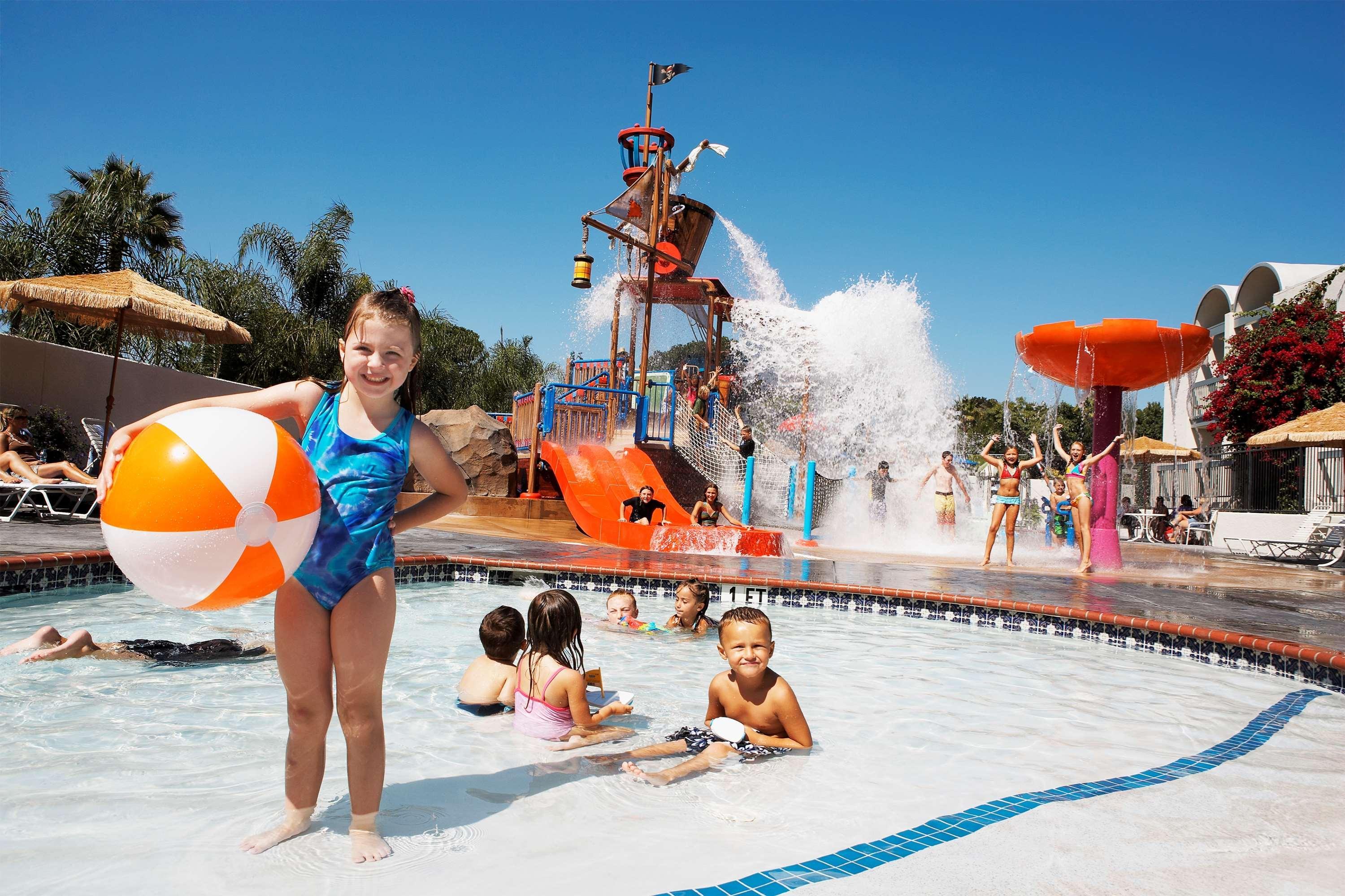 Howard Johnson By Wyndham Anaheim Hotel & Water Playground Ανέσεις φωτογραφία