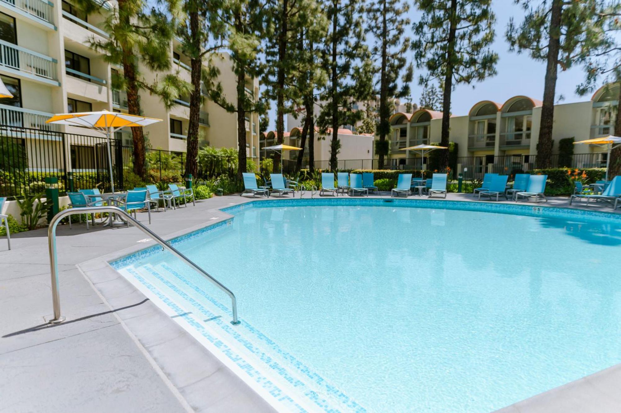Howard Johnson By Wyndham Anaheim Hotel & Water Playground Εξωτερικό φωτογραφία