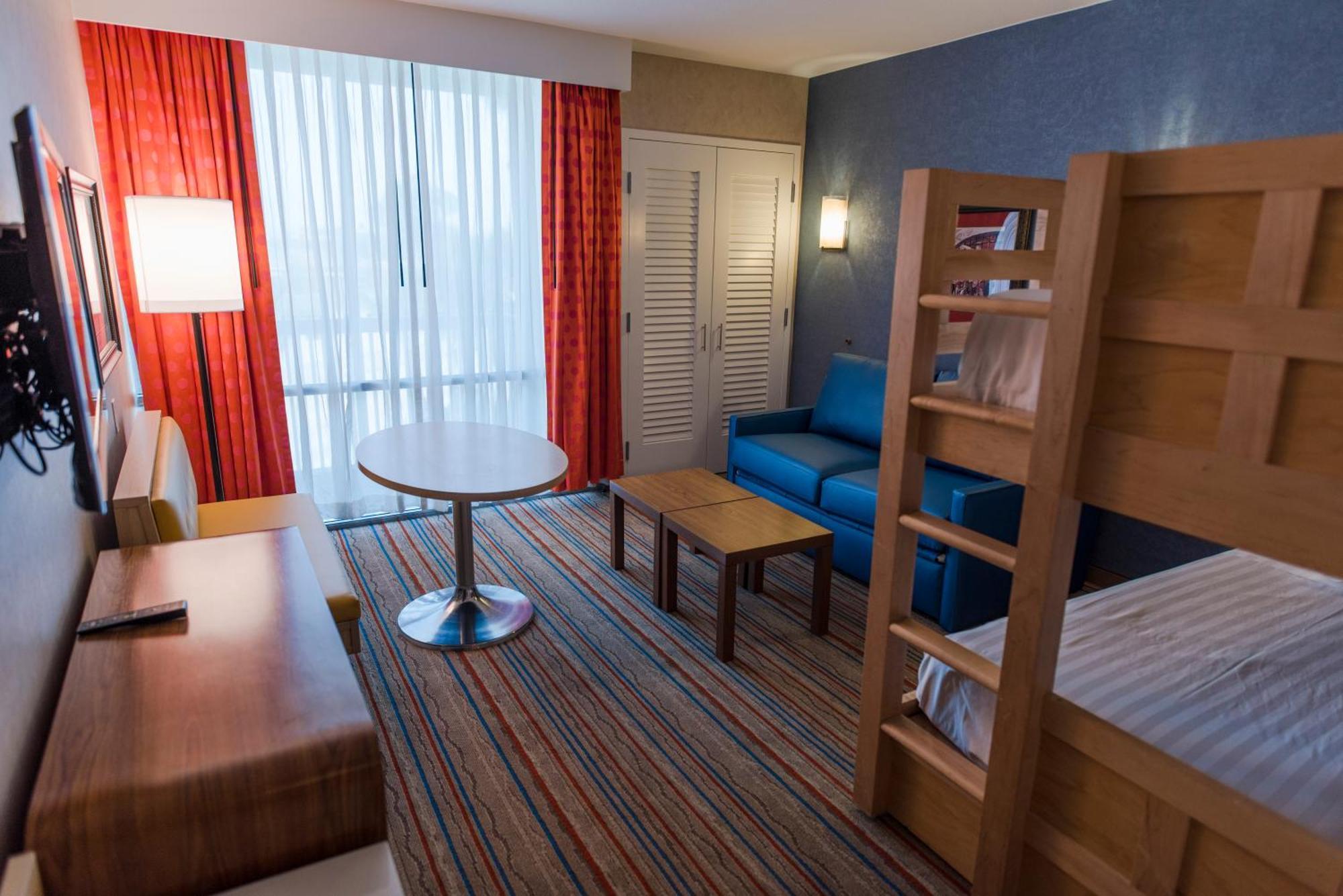 Howard Johnson By Wyndham Anaheim Hotel & Water Playground Εξωτερικό φωτογραφία