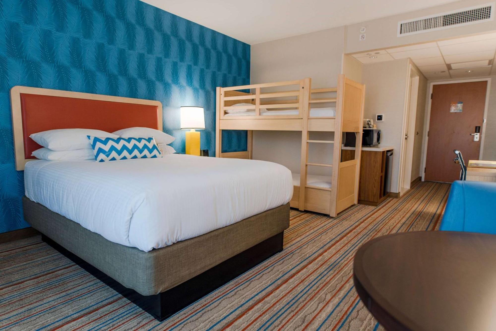 Howard Johnson By Wyndham Anaheim Hotel & Water Playground Εξωτερικό φωτογραφία